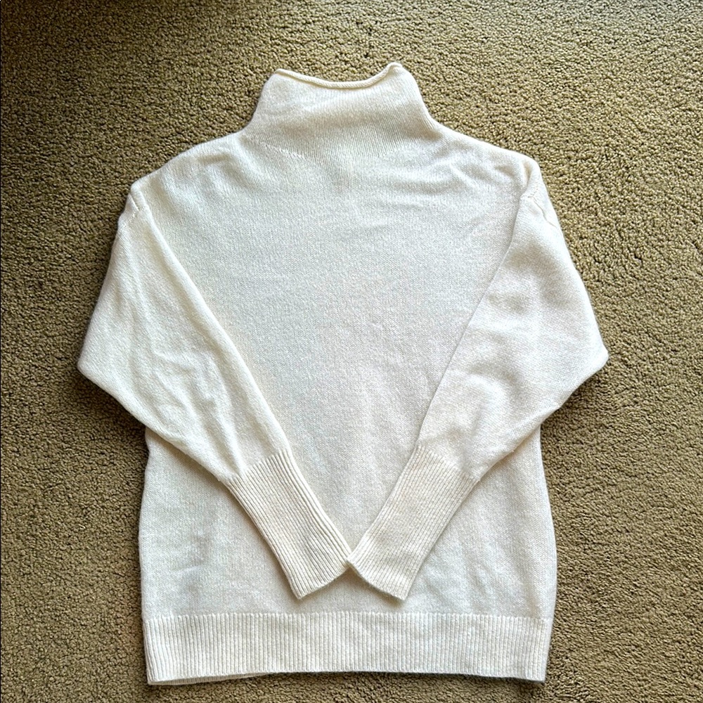 Aritzia Babaton Cashmere Sweater